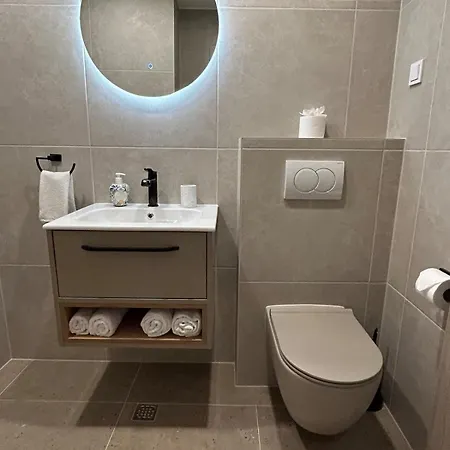 Rose New 2br With Garden Patio In Lapad * 두브로브니크