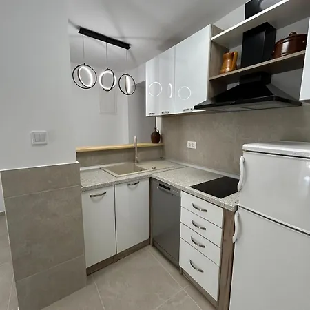 Rose New 2br With Garden Patio In Lapad Lägenhet