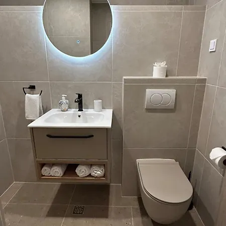 Rose New 2br With Garden Patio In Lapad Dubrovnik