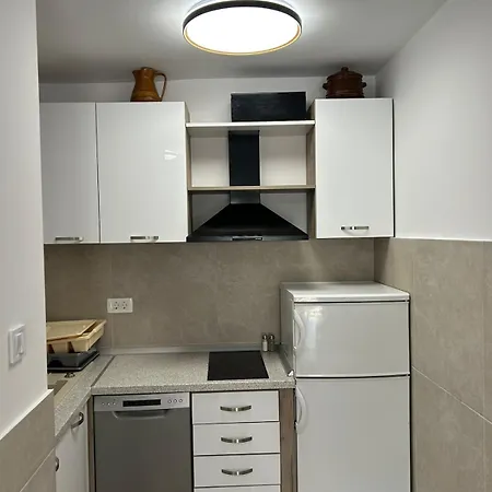 Rose New 2br With Garden Patio In Lapad