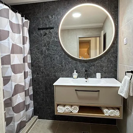 Rose New 2br With Garden Patio In Lapad *