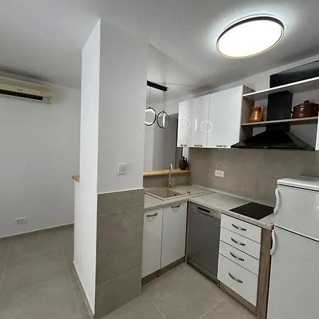 Lägenhet Rose New 2br With Garden Patio In Lapad *